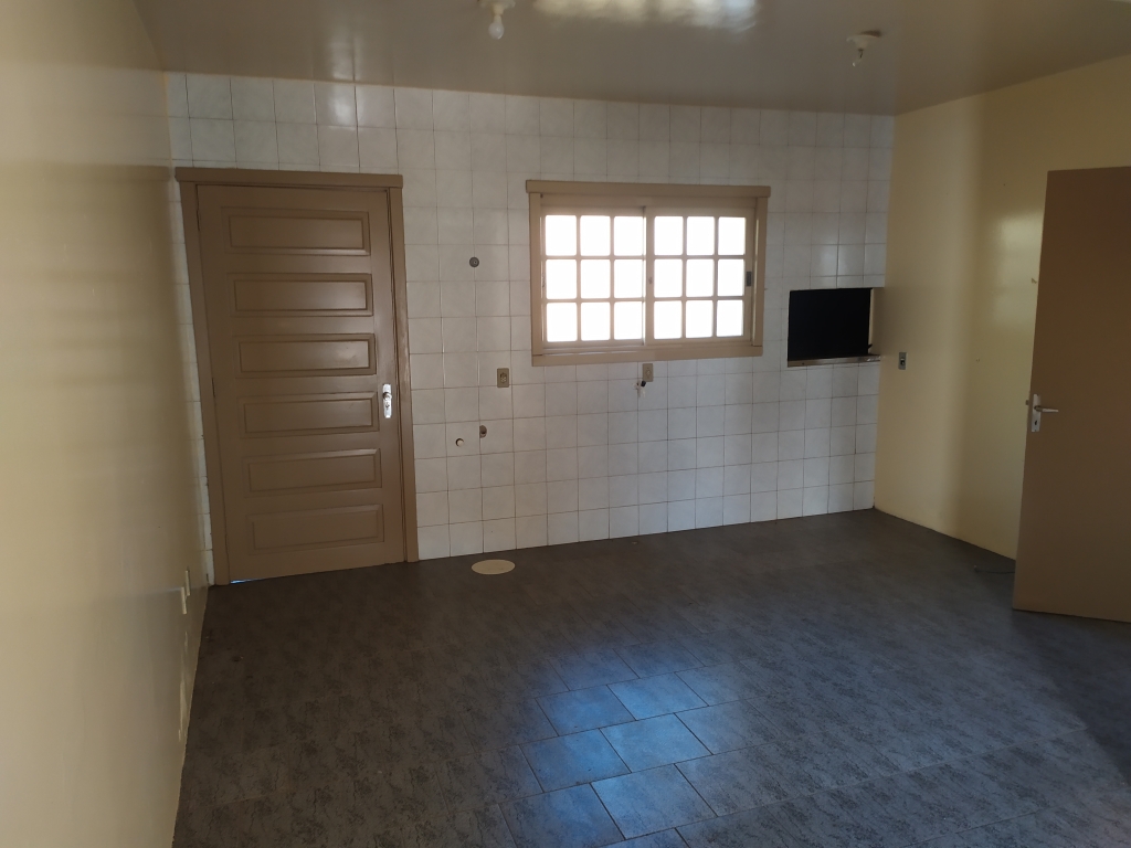 CASA COM 3 DORMITÓRIOS
