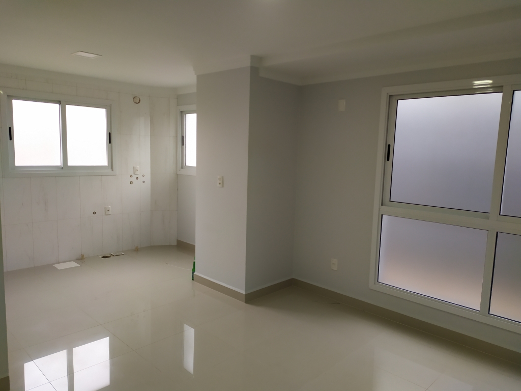 APARTAMENTO COM 2 DORMITÓRIOS