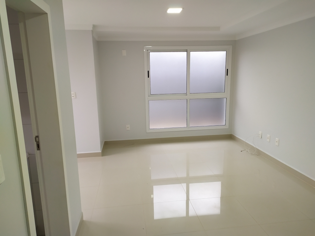 APARTAMENTO COM 2 DORMITÓRIOS