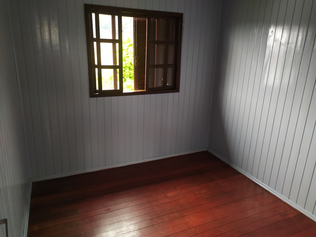 CASA COM 3 DORMITÓRIOS