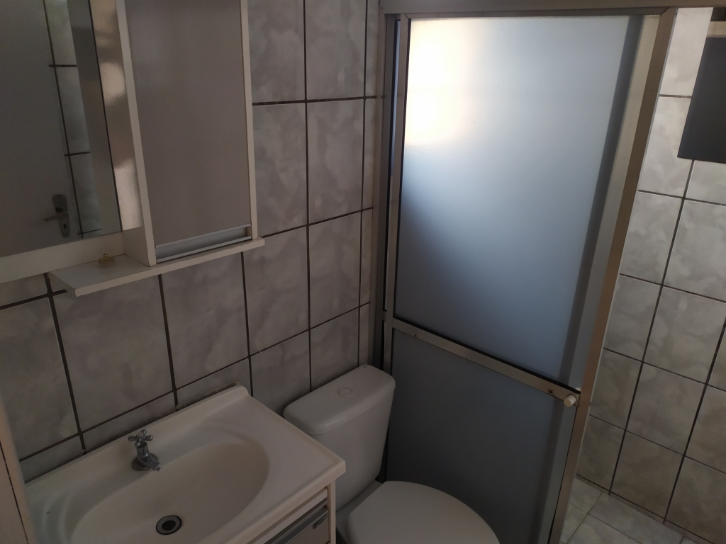 CASA COM 3 DORMITÓRIOS