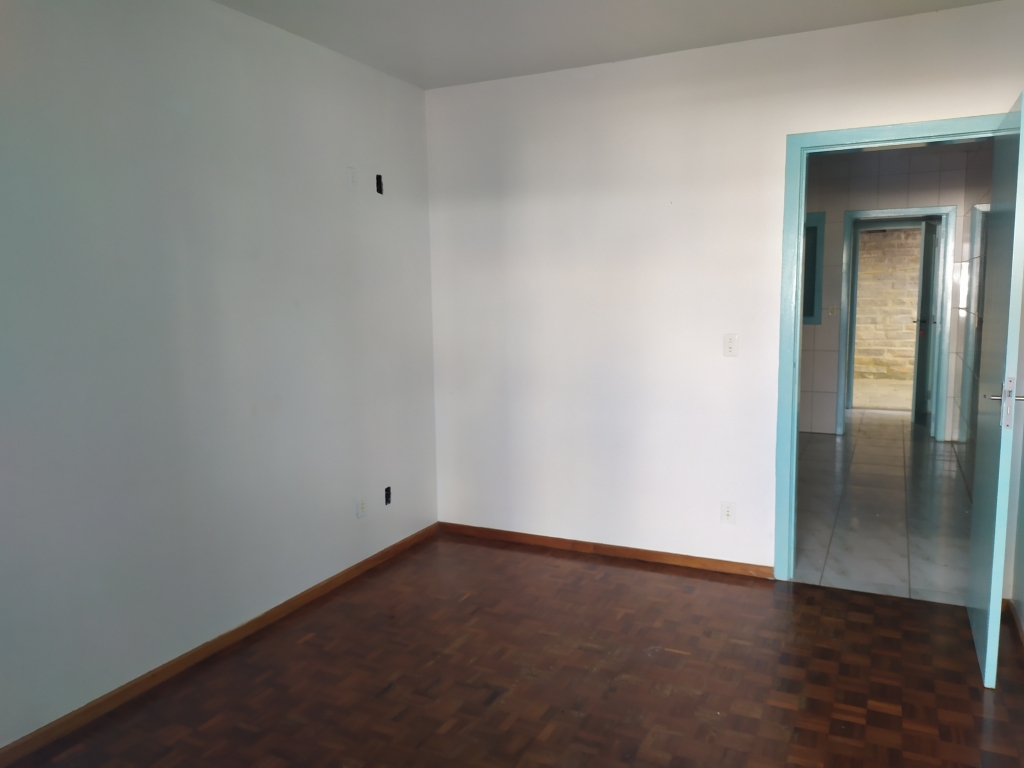 CASA COM 3 DORMITÓRIOS