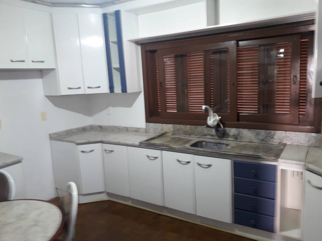 APARTAMENTO COM 3 DORMITÓRIOS (MOBILIADO)