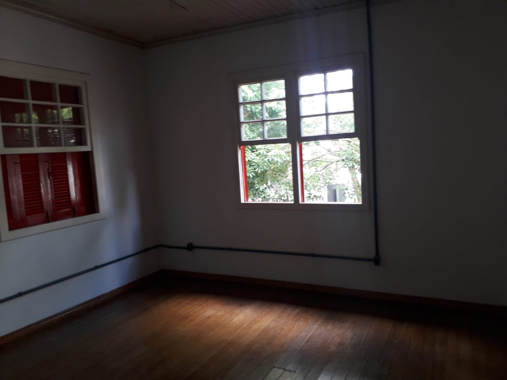 CASA COMERCIAL