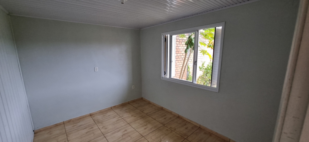 CASA COM 2 DORMITÓRIOS