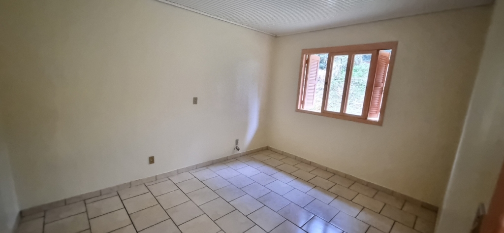 CASA COM 2 DORMITÓRIOS