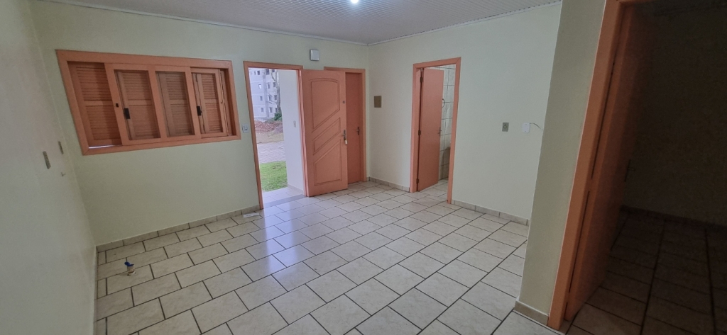 CASA COM 2 DORMITÓRIOS