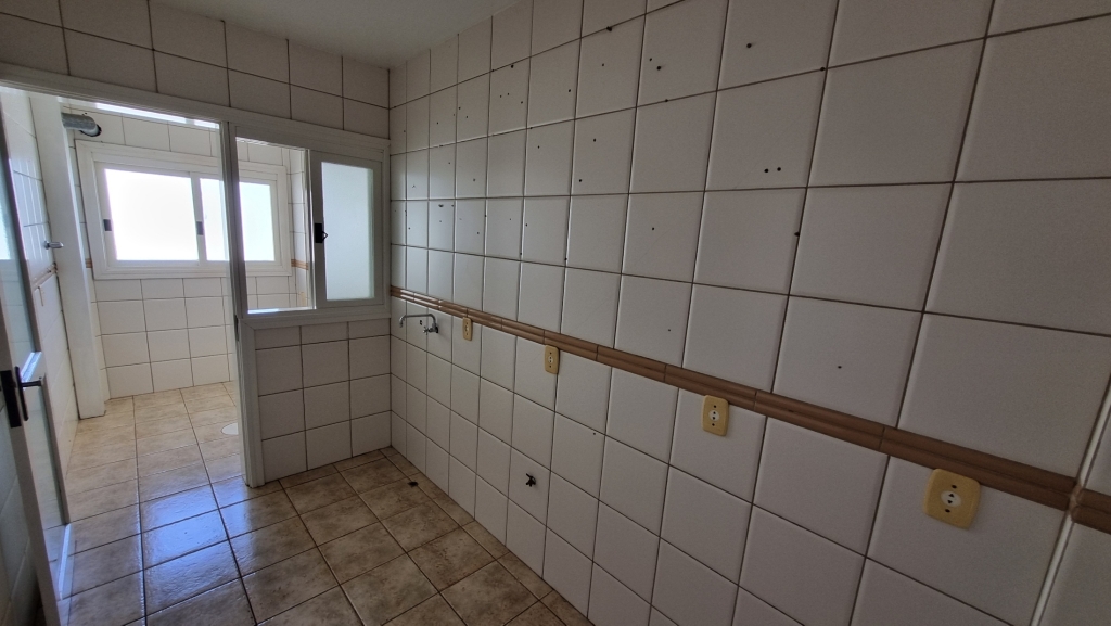 APARTAMENTO COM 2 DORMITÓRIOS