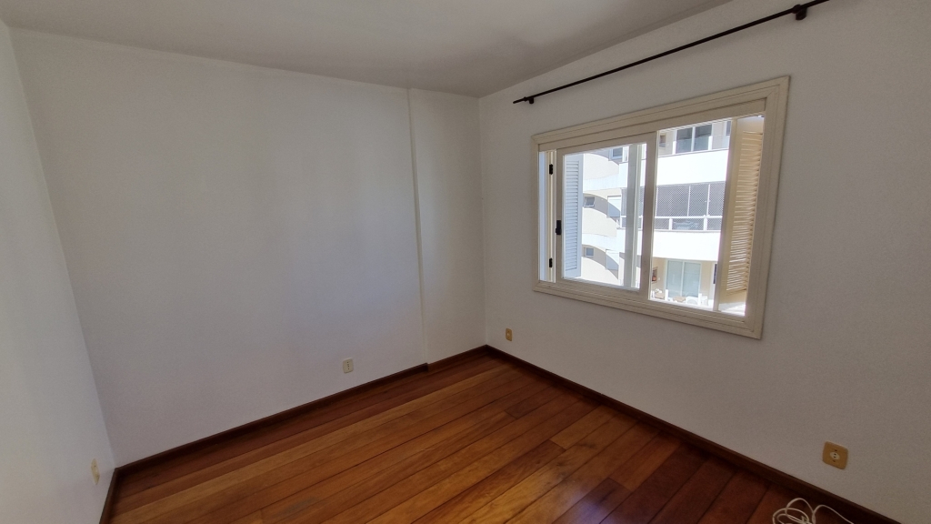 APARTAMENTO COM 2 DORMITÓRIOS