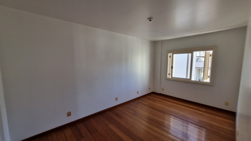 APARTAMENTO COM 2 DORMITÓRIOS