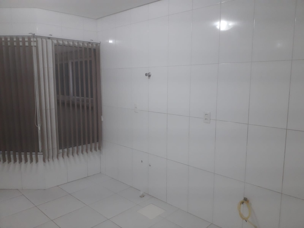 APARTAMENTO COM 3 DORMITÓRIOS