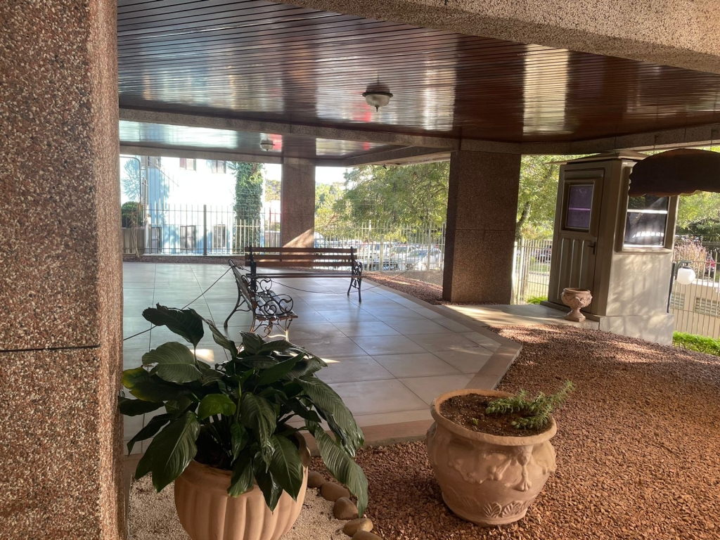 APARTAMENTO COM 3 DORMITÓRIOS