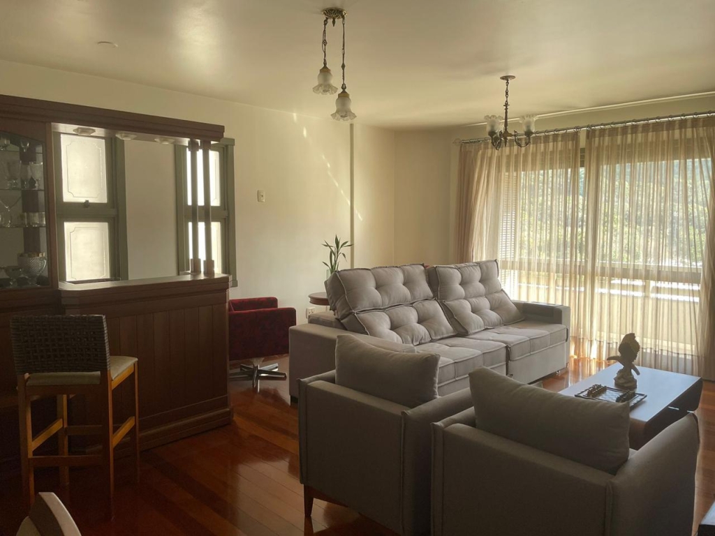 APARTAMENTO COM 3 DORMITÓRIOS