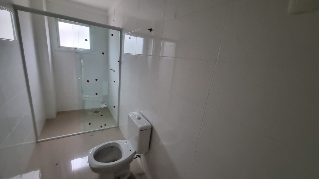APARTAMENTO COM 3 DORMITÓRIOS