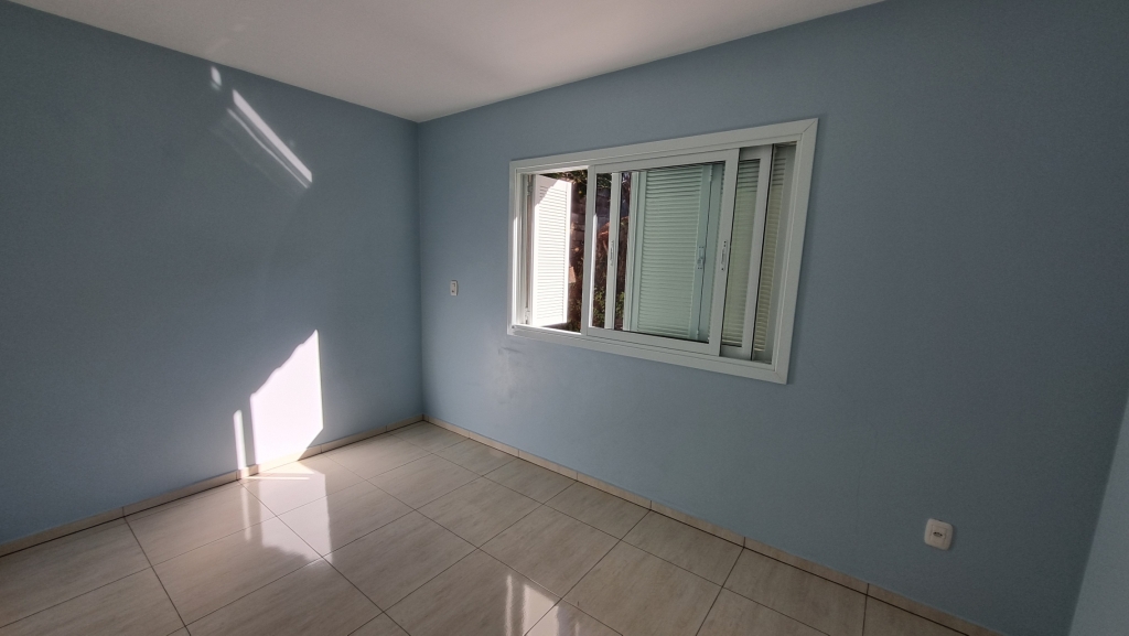 CASA COM 2 DORMITÓRIOS