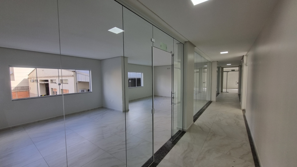 SALA COMERCIAL ( 204 )