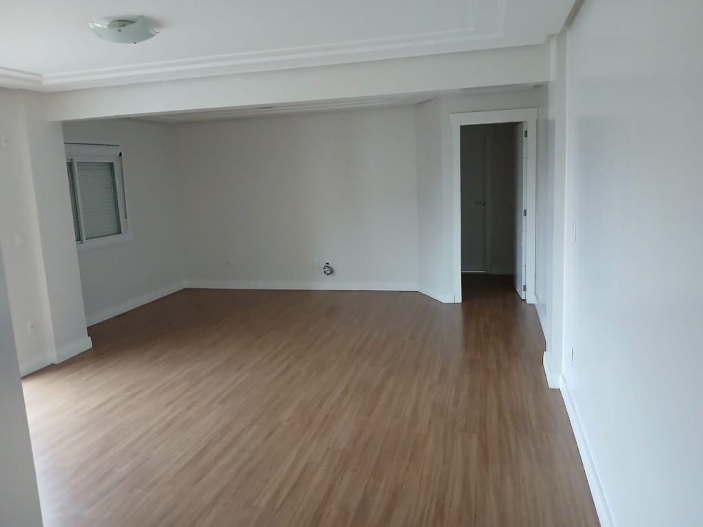 APARTAMENTO COM 2 DORMITÓRIOS