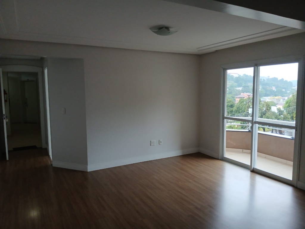 APARTAMENTO COM 2 DORMITÓRIOS