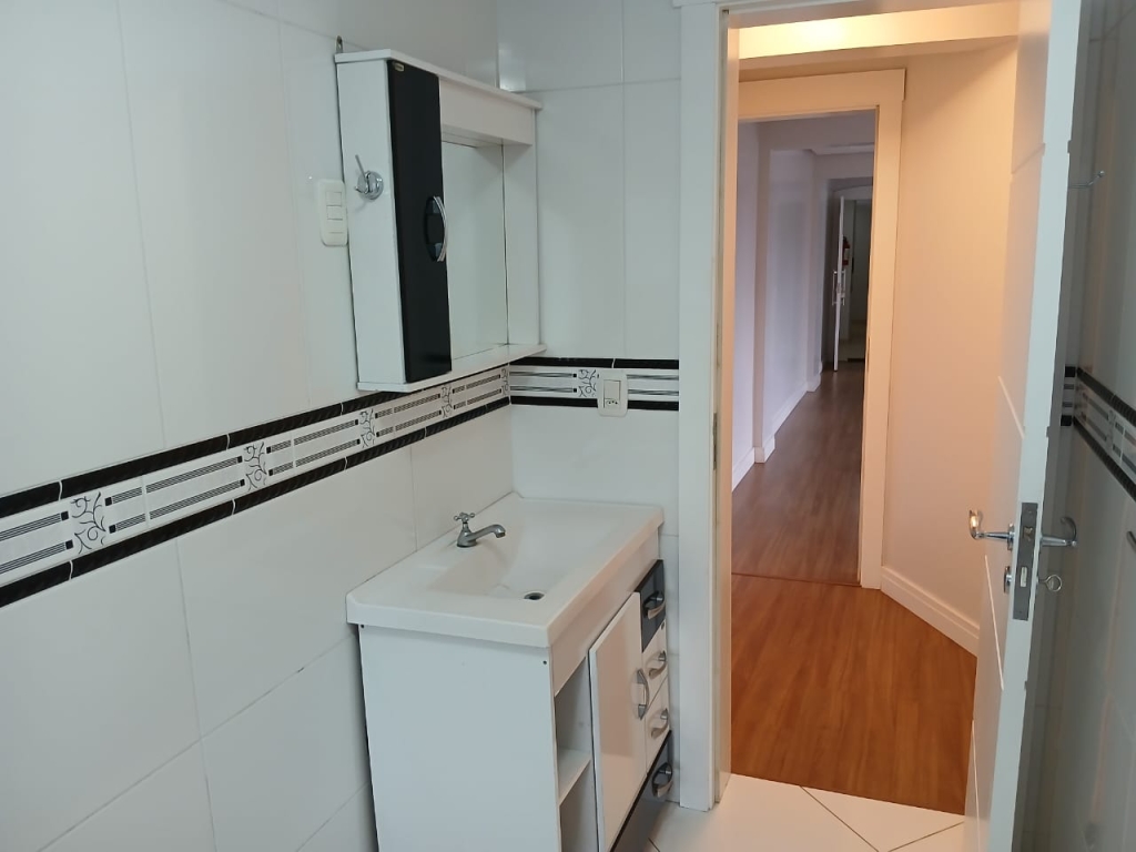 APARTAMENTO COM 2 DORMITÓRIOS