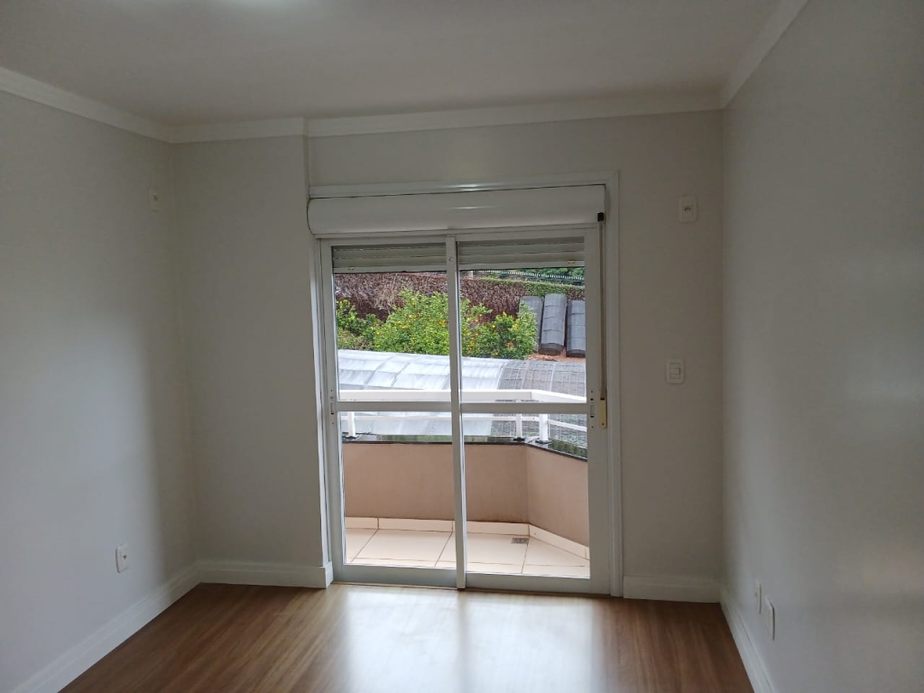 APARTAMENTO COM 2 DORMITÓRIOS
