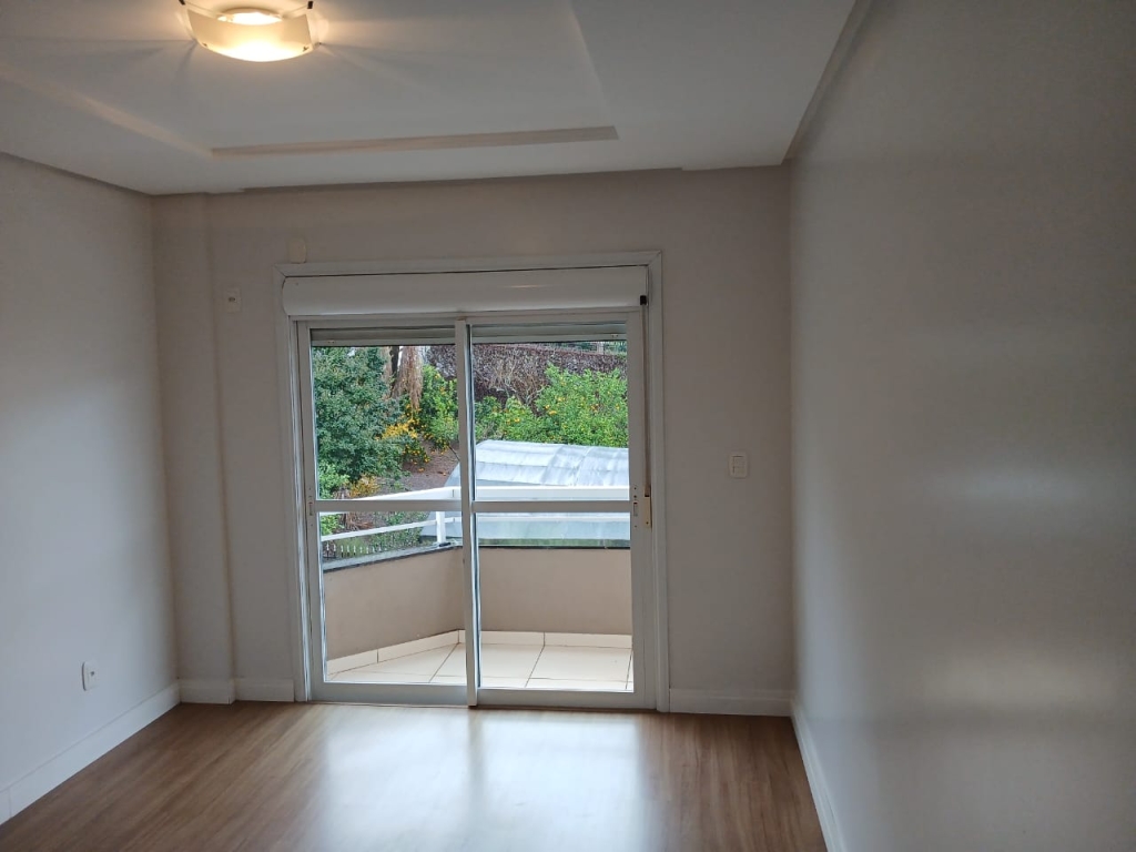 APARTAMENTO COM 2 DORMITÓRIOS