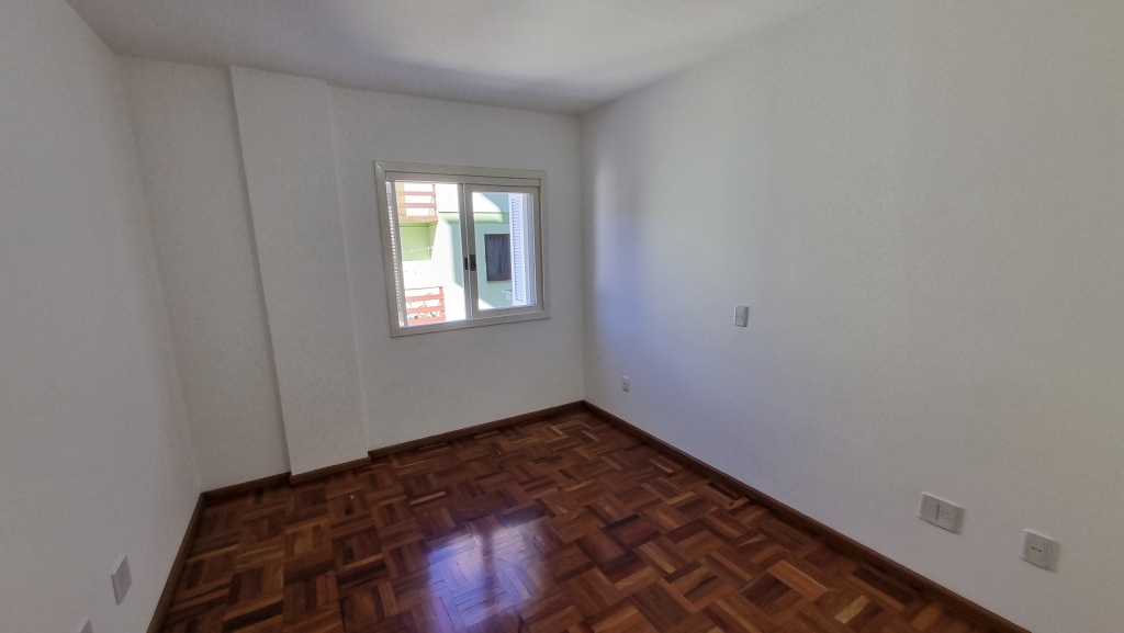 APARTAMENTO COM 2 DORMITÓRIOS