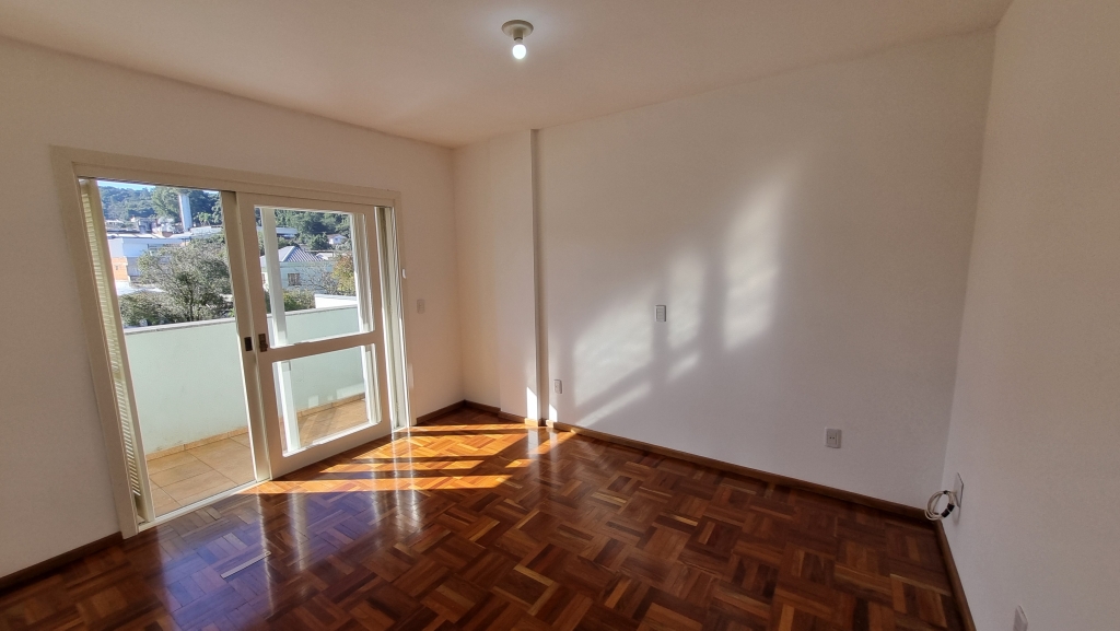 APARTAMENTO COM 2 DORMITÓRIOS