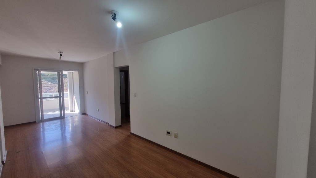APARTAMENTO COM 2 DORMITÓRIOS