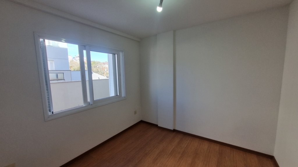 APARTAMENTO COM 2 DORMITÓRIOS