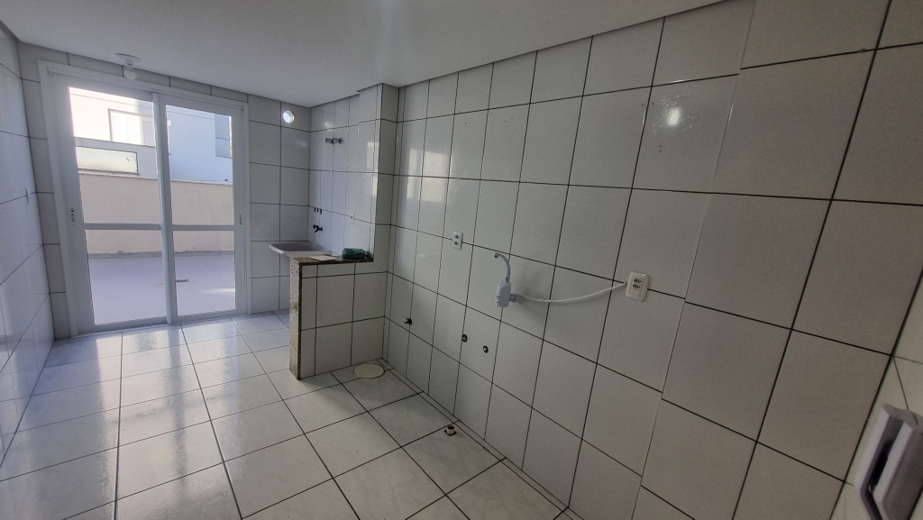 APARTAMENTO COM 2 DORMITÓRIOS