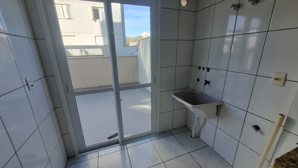 APARTAMENTO COM 2 DORMITÓRIOS