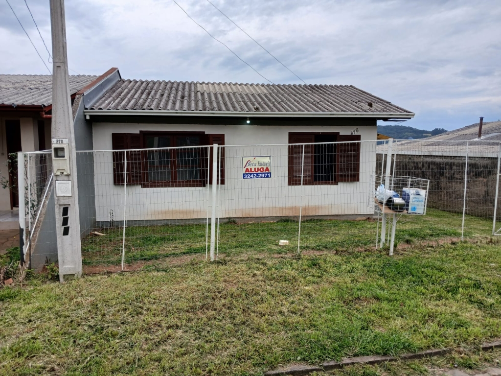 CASA COM 2 DORMITÓRIOS