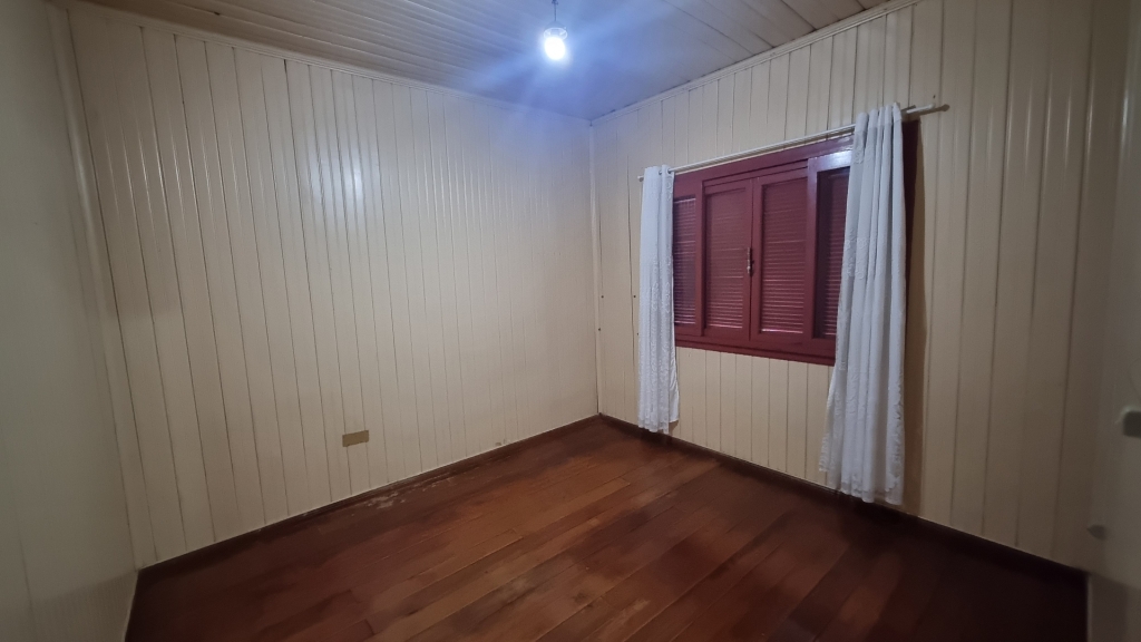 CASA COM 3 DORMITÓRIOS