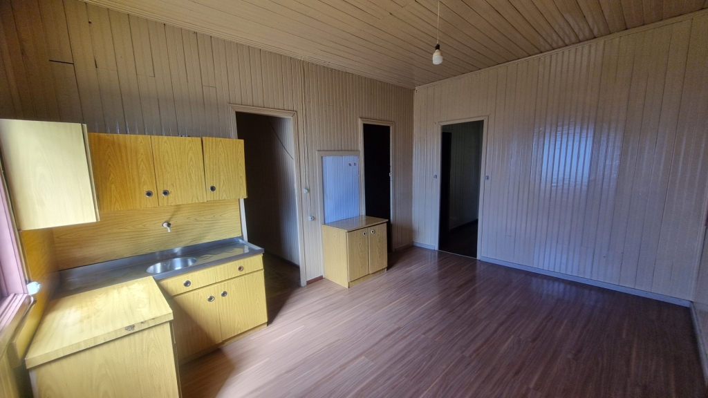 CASA COM 3 DORMITÓRIOS
