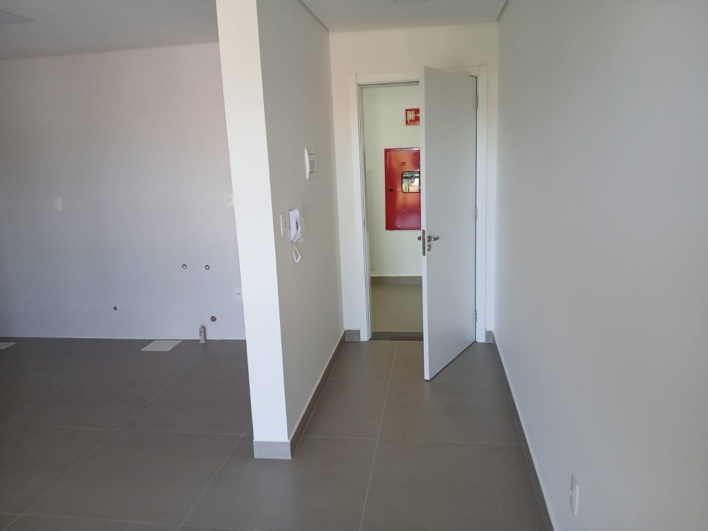 APARAMENTO COM 2 DORMITÓRIOS,