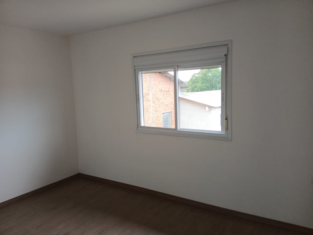 APARTAMENTO COM 3 DORMITÓRIOS