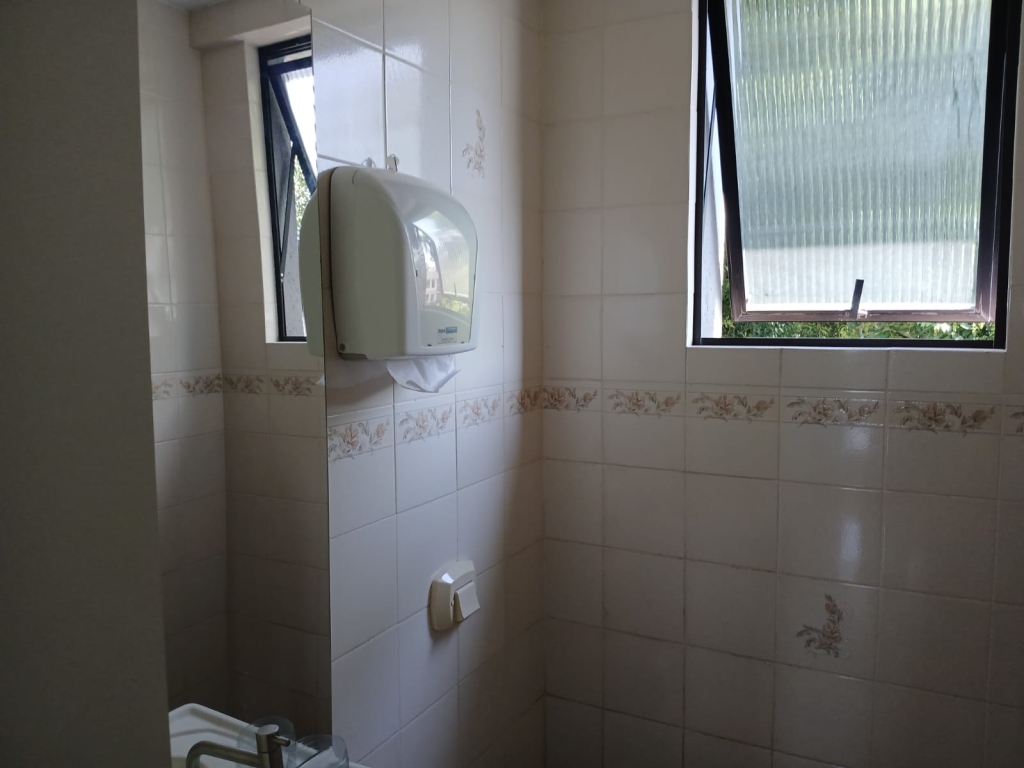 Consultório Mobiliado