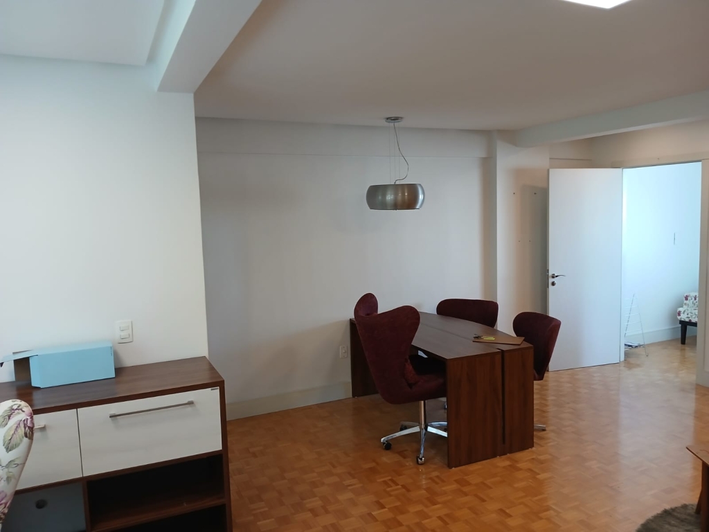 Consultório Mobiliado