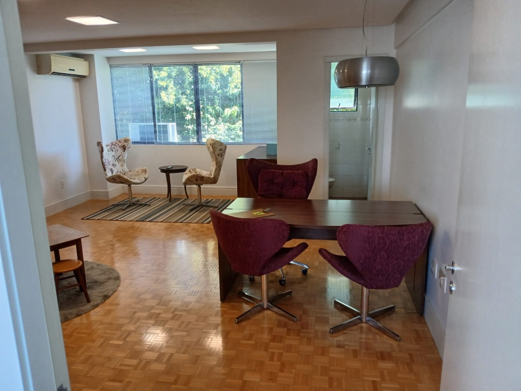 Consultório Mobiliado