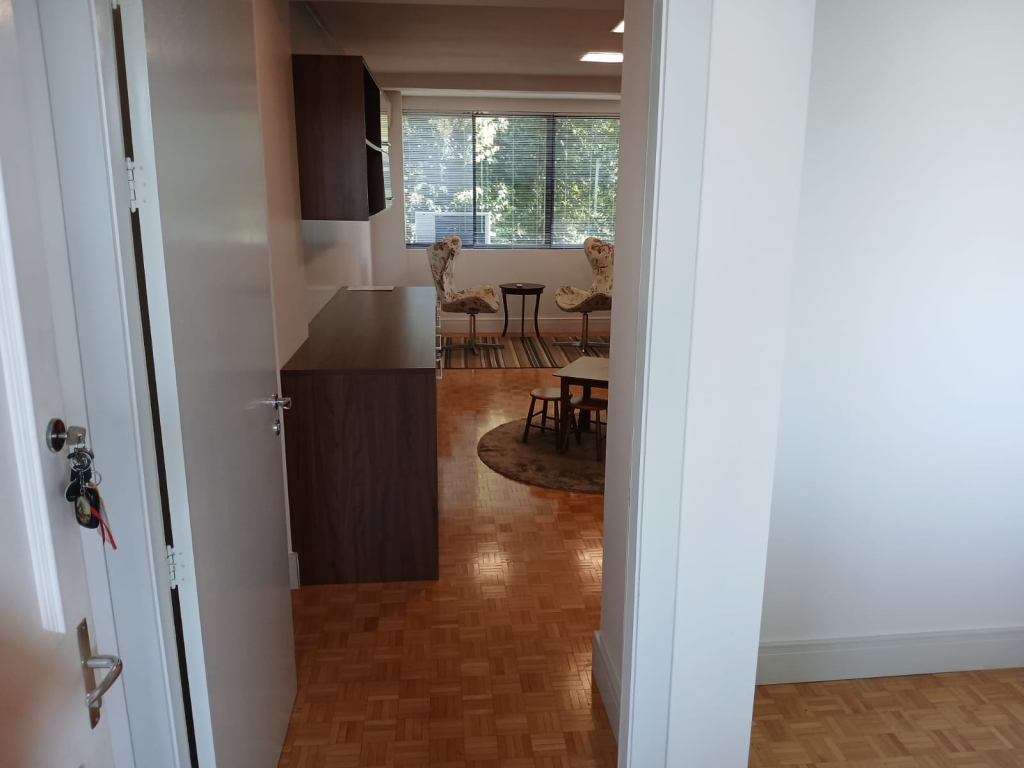 Consultório Mobiliado