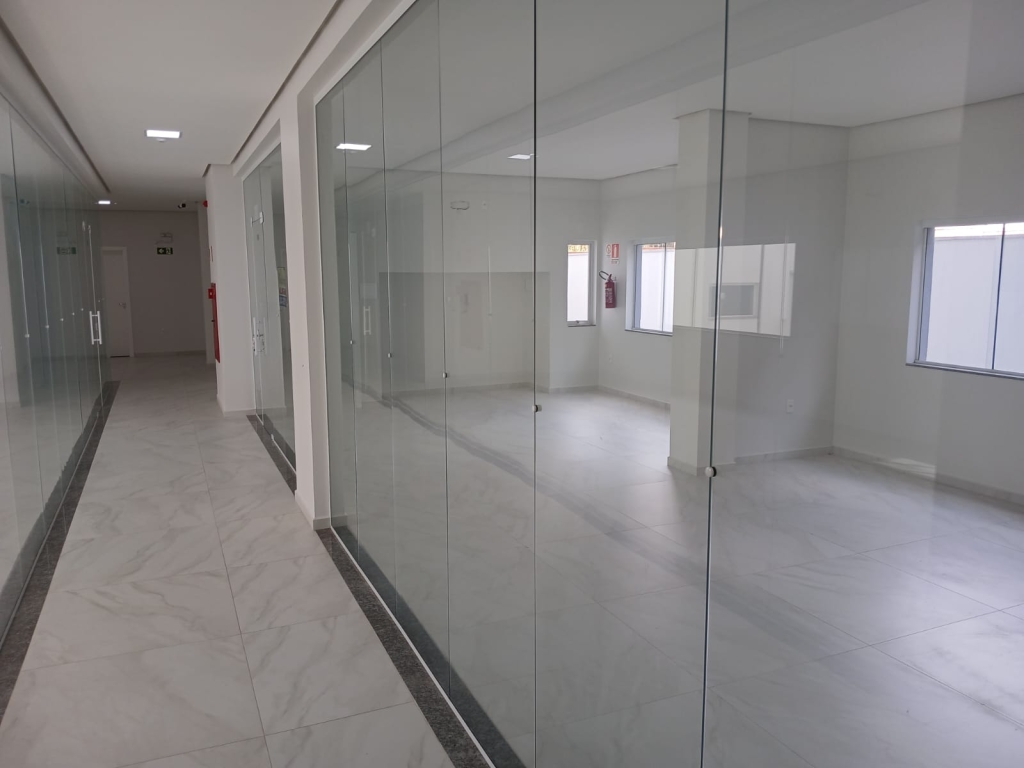 SALA COMERCIAL ( 104 )