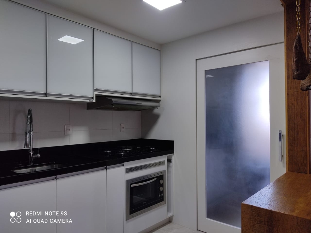 APARTAMENTO COM 2 DORMITÓRIOS ( MOBILIADO )