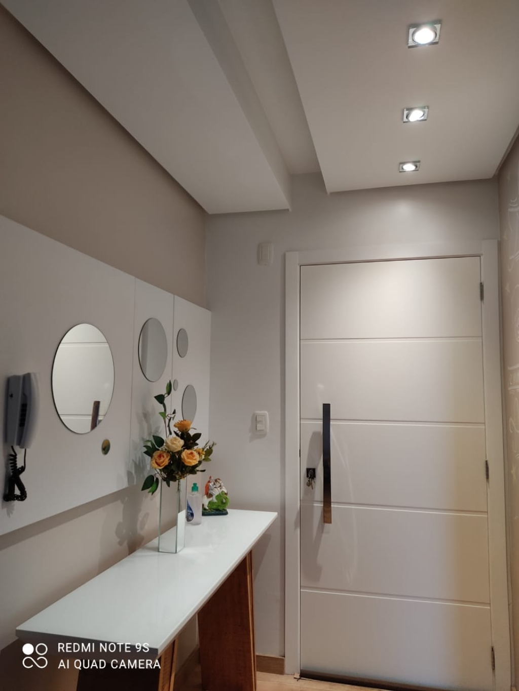 APARTAMENTO COM 2 DORMITÓRIOS ( MOBILIADO )