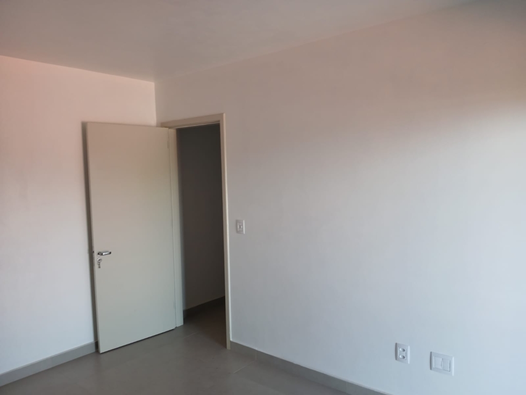 APARTAMENTO COM 3 DORMITÓRIOS