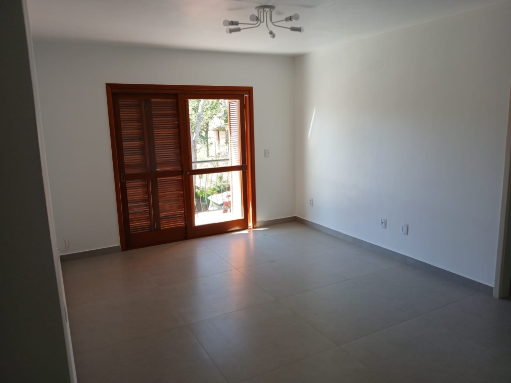 APARTAMENTO COM 3 DORMITÓRIOS