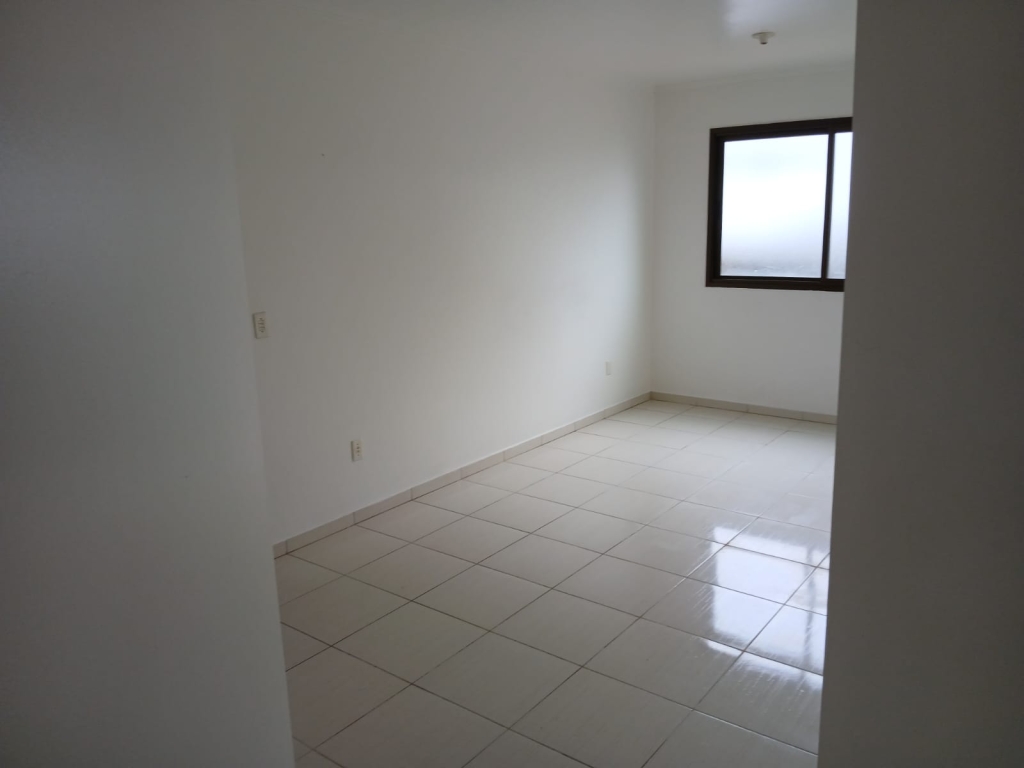 APARTAMENTO COM 1 DORMITÓRIO
