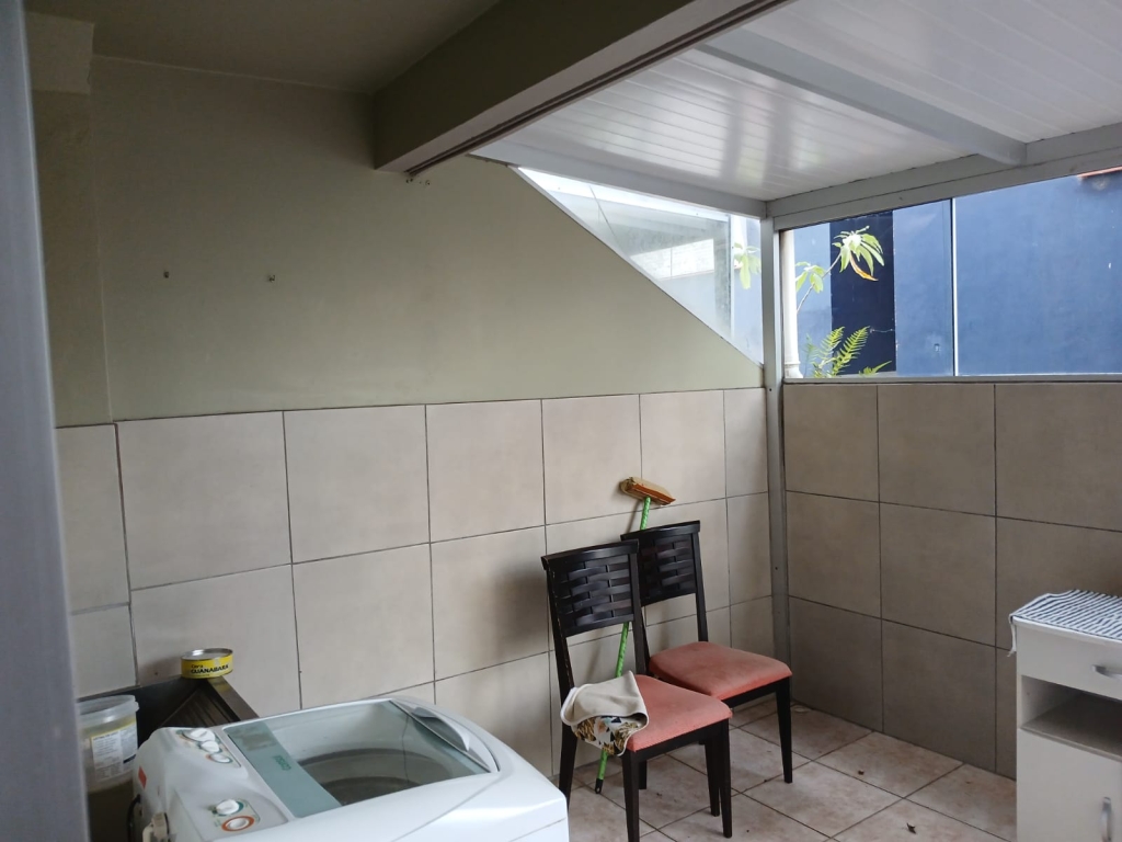 APARTAMENTO COM 2 DORMITÓRIOS
