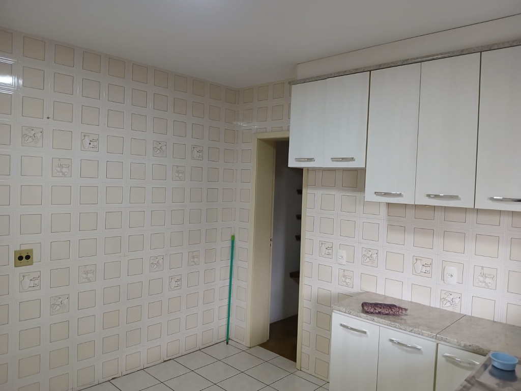 APARTAMENTO COM 2 DORMITÓRIOS