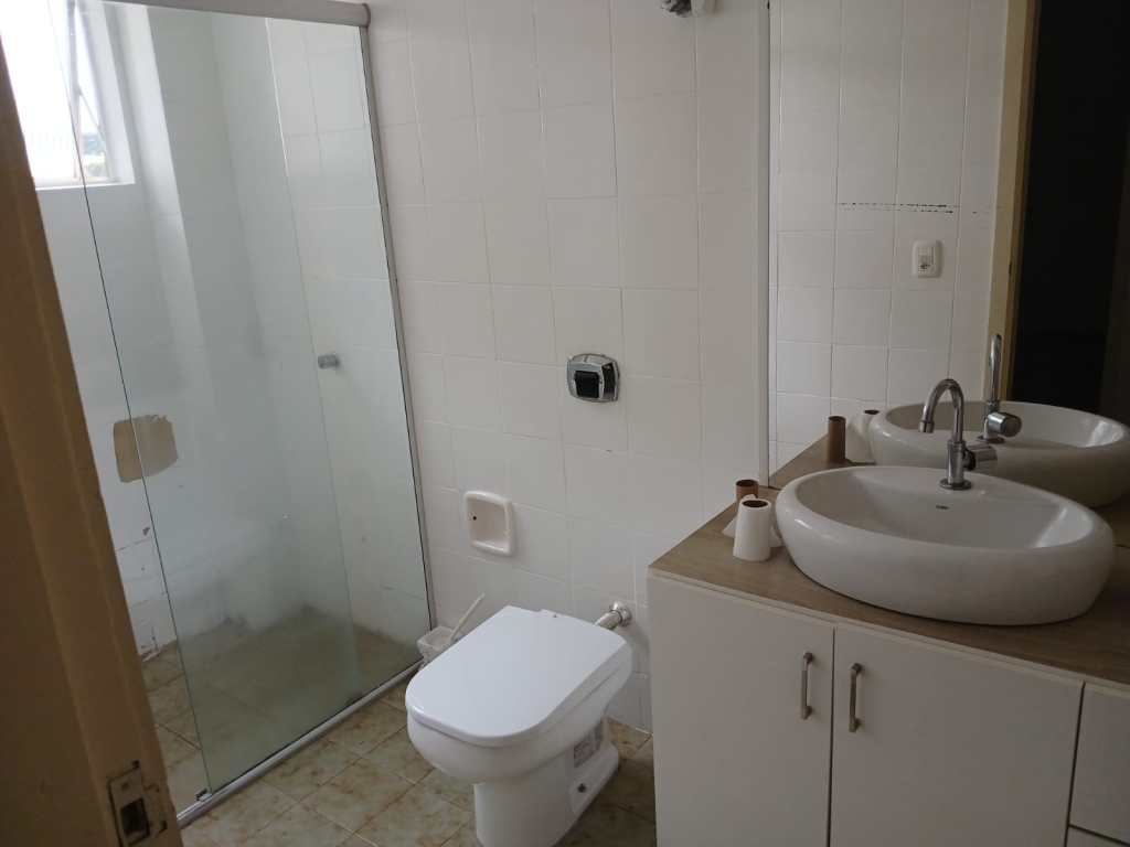 APARTAMENTO COM 2 DORMITÓRIOS