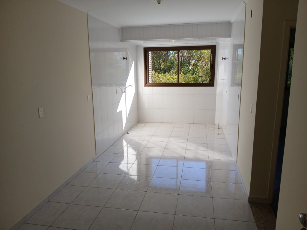 APARTAMENTO COM 1 DORMITÓRIO